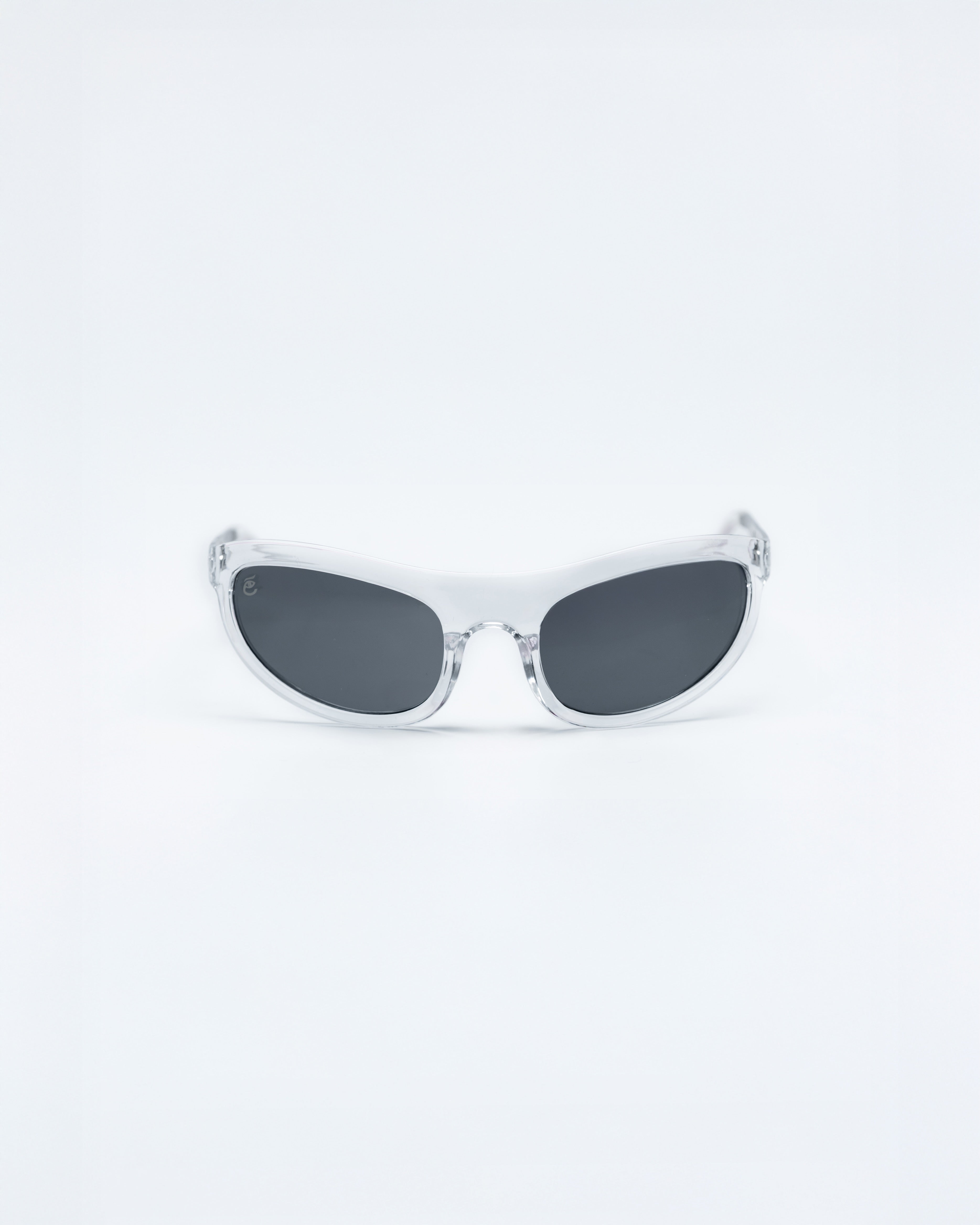 Nya | Black & Clear