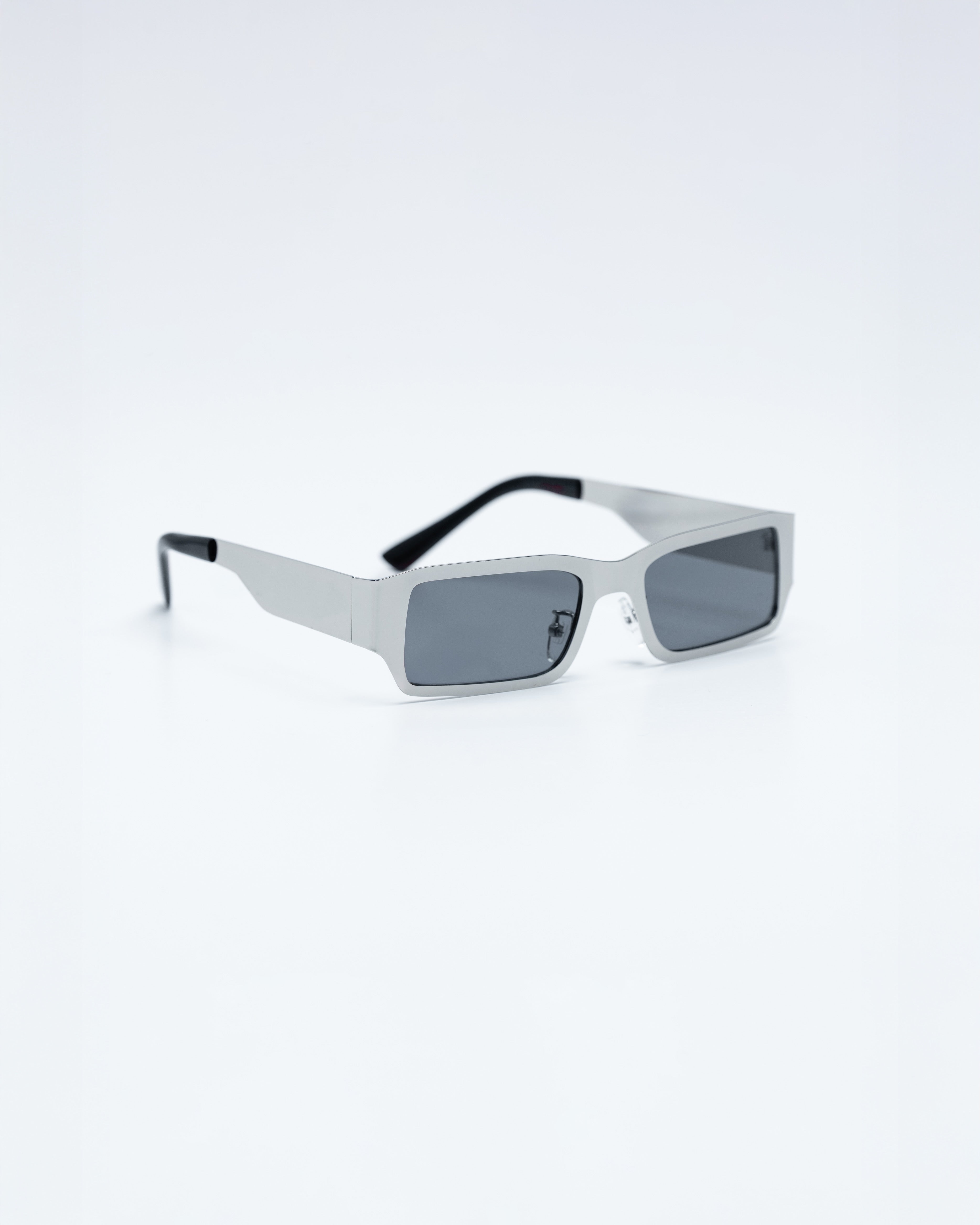 Azra | Silver & Black